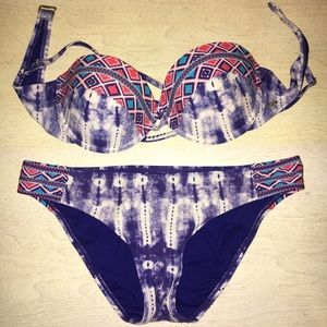 Roxy bikini set